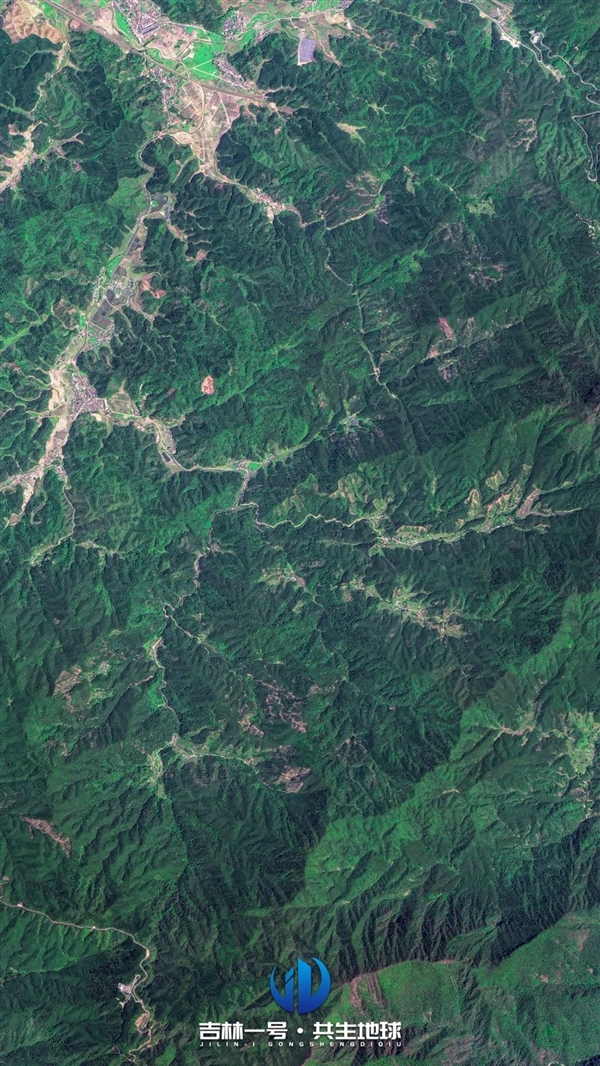 五一在家云游:卫星俯瞰华夏名山名湖、文化古镇