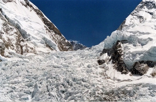 上下珠峰仅需一周 知名向导欲用稀有气体打造史上最快登山团队