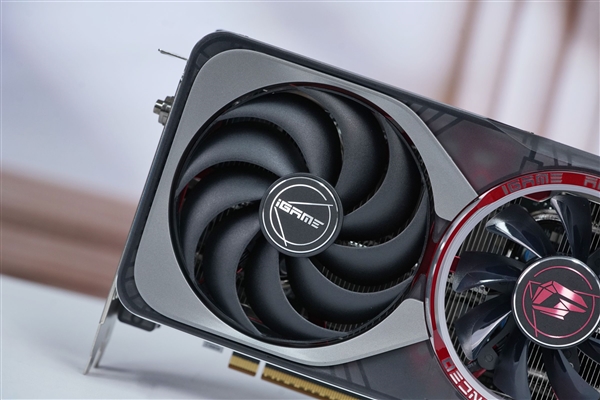 再续引力之环!七彩虹iGame RTX 5060 Adavanced OC显卡图赏