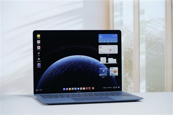 970克极致轻巧!华为MateBook Pro首款鸿蒙PC图赏