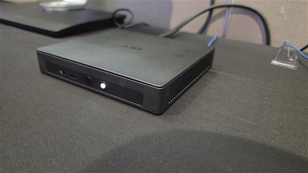 Intel下代处理器Panther Lake首次公开运行:明年大规模上市