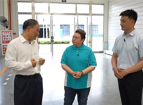李书福:几乎所有新势力都来吉利挖人 没有吉利的人才 他们造不出车