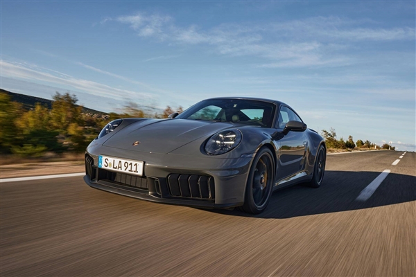 中国谁在买豪车！林肯高管：中国豪华车用户比欧美年轻20岁