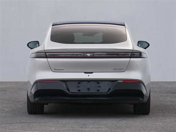 全国首台量产！轮毂电机版东风奕派007申报：功率400千瓦