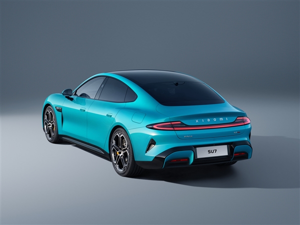 副总裁又辟谣小米汽车撞人相关事故:我们没M7型号 勿信谣、传谣