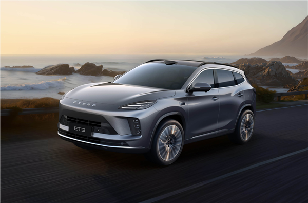 猎鹰700驾驶辅助上车!星途ET5增程版上市:13.49万起