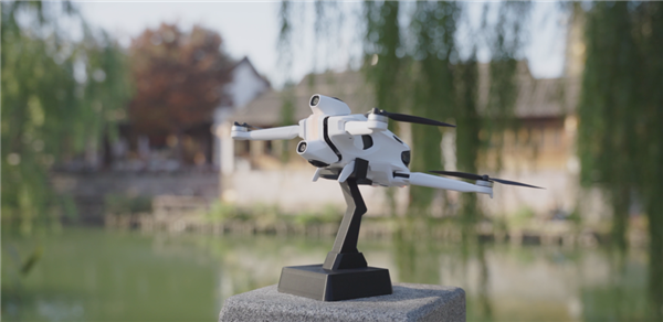 无聊的无人机市场 终于卷出了这么一个怪物