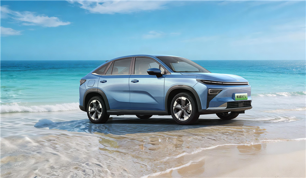 起步就是纯电220km长续航 吉利博越增程SUV上市:限时10.79万起