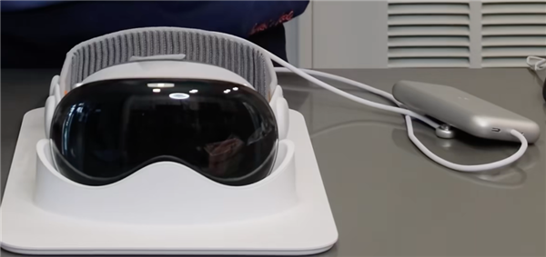 苹果的半成品方案 居然成了版本答案！