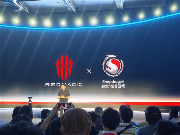 一颗芯片、五大联赛、七项超标：骁龙游戏技术赏上的这些秘密