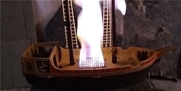 史上最著名的“幽灵船”:船好好的在海上飘 但船员却集体消失