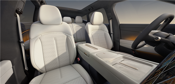 小鹏第二代VLA首次外供 大众安徽与众08上市：22.99万起