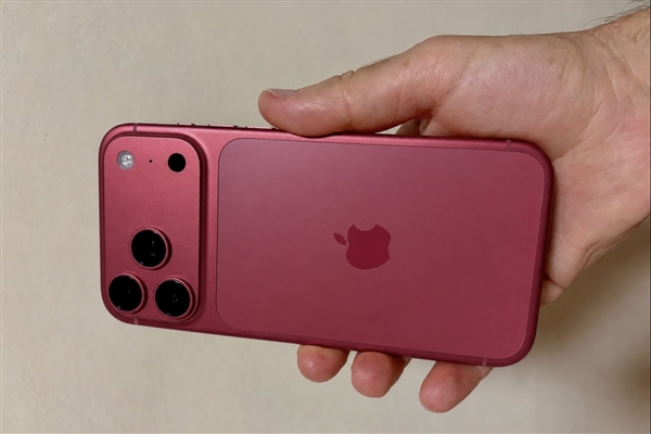 iPhone 18 Pro Max电池容量新鲜出炉:5425mAh刷新苹果纪录
