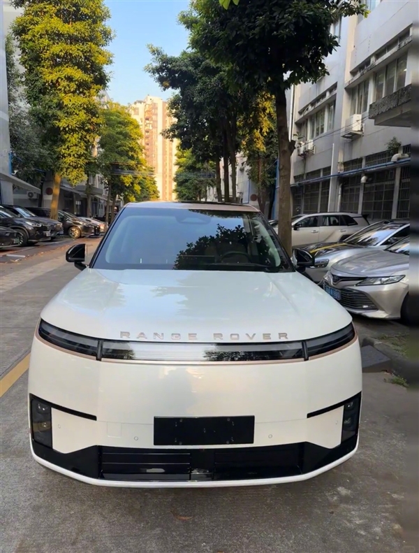 小鹏GX车主爆改爱车成路虎揽胜：不懂车的真给唬住了
