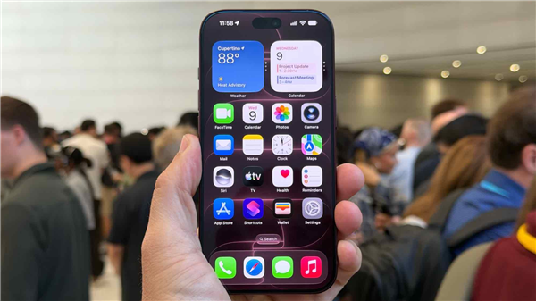 无缘真全面屏！iPhone 20挖孔还在：灵动岛+四曲面设计
